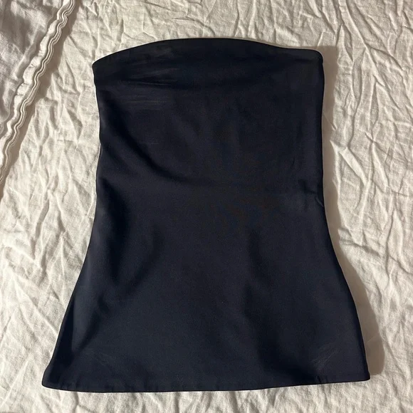Aritzia Contour Tube Top - Picture 2 of 3